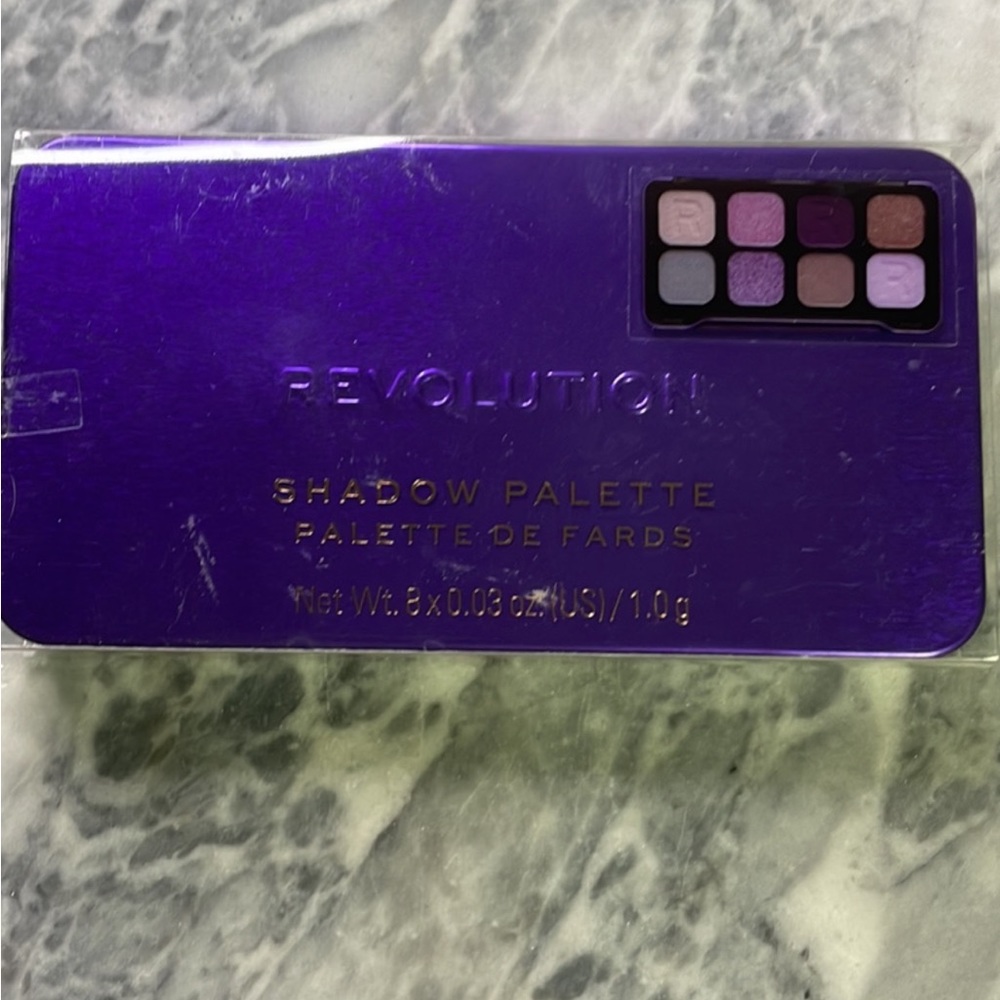 New Revolution‎ Forever Dynamic Eyeshadow Palette
